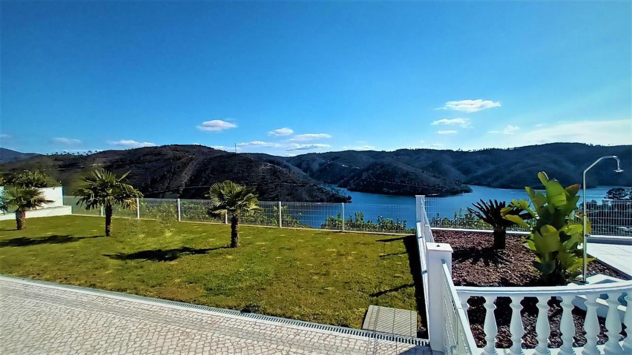Lago Azul Villas Ferreira do Zezere Exterior photo